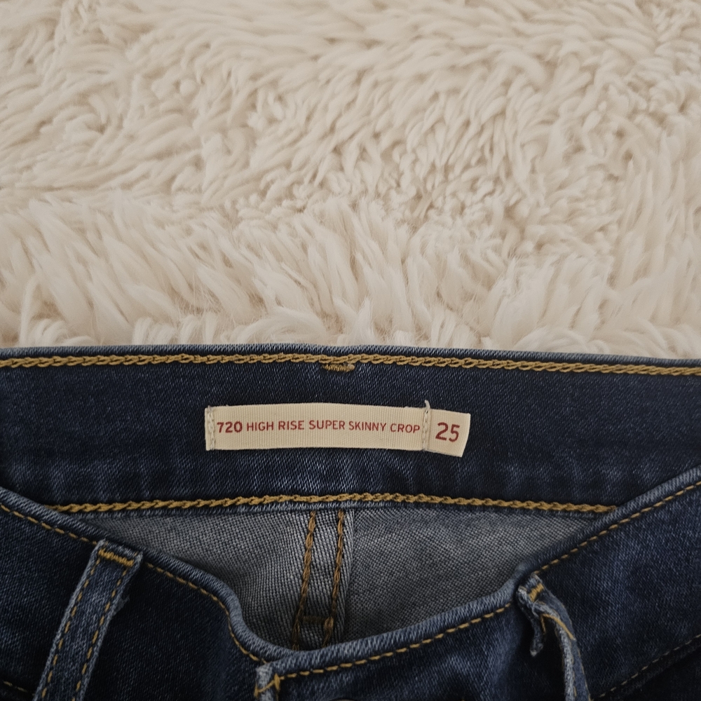 Levi's Women's Straight Leg Jeans in Deep Indigo - Picture 3 of 3